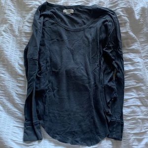 Aritzia Wilfred waffle shirt